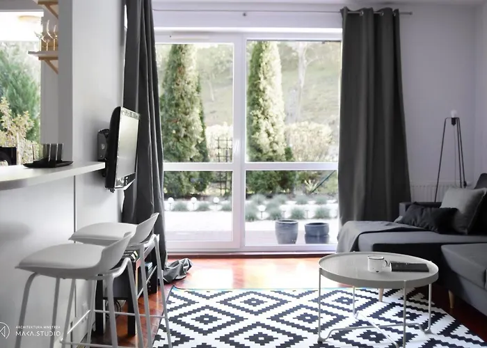 Tarasy Gdyni Z Ogrodkiem グディニャ